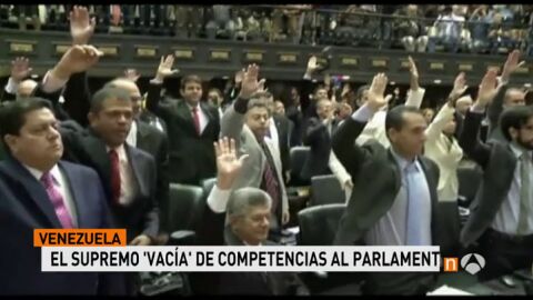 Frame 16.209902 de: La Asamblea Nacional de Venezuela habla de "golpe de estado" de Maduro al ver anuladas sus competencias