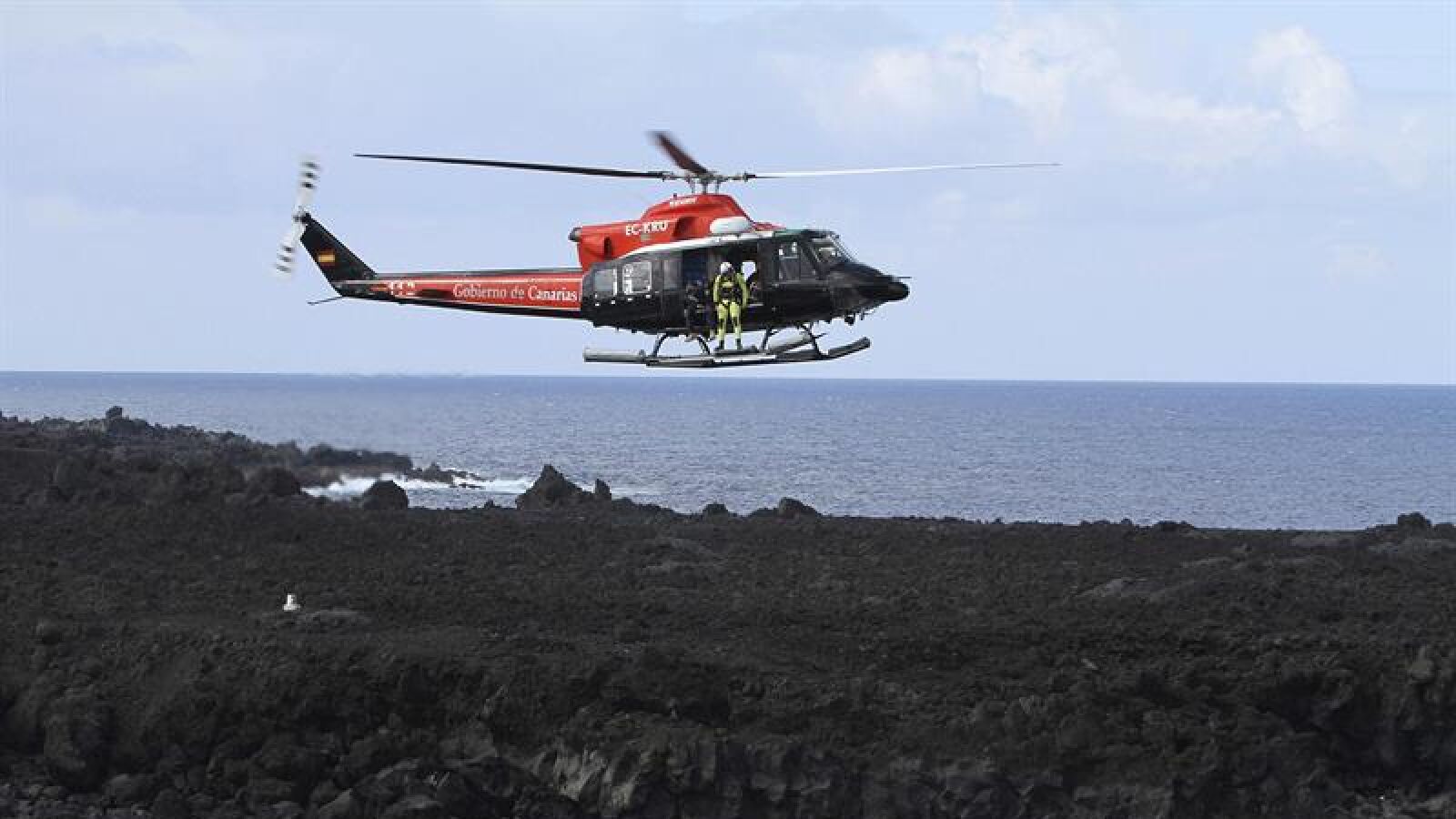 Una palentina y un pontevedrés son los fallecidos por un golpe de mar en Santiago del Teide