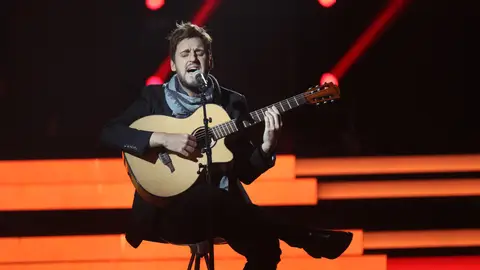 Juanma Jerez ilumina la noche con ‘Solamente tú’ de Pablo Alborán Juanma Jerez ilumina la noche con ‘Solamente tú’ de Pablo Alborán