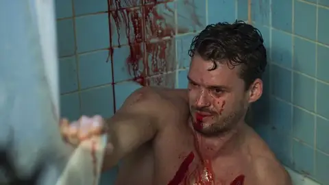 Escena de la ducha en 'Bates Motel' Escena de la ducha en 'Bates Motel'