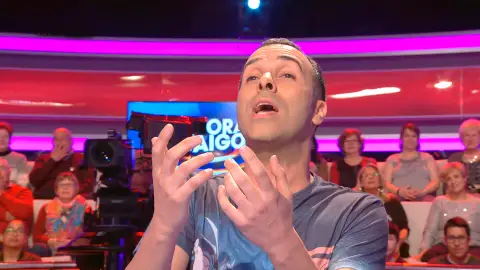 Cristóbal Garrido impresiona al público de '¡Ahora Caigo!' con su espectacular imitación Cristóbal Garrido impresiona al público de '¡Ahora Caigo!' con su espectacular imitación