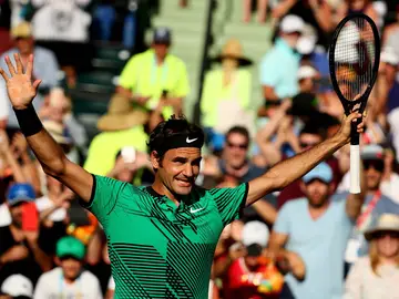 Roger Federer celebra la victoria ante Berdych Roger Federer celebra la victoria ante Berdych