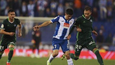 El Espanyol logra una heroica remontada ante el Betis en Cornellà