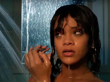 Rihanna en la escena de la ducha de 'Bates Motel' Rihanna en la escena de la ducha de 'Bates Motel'