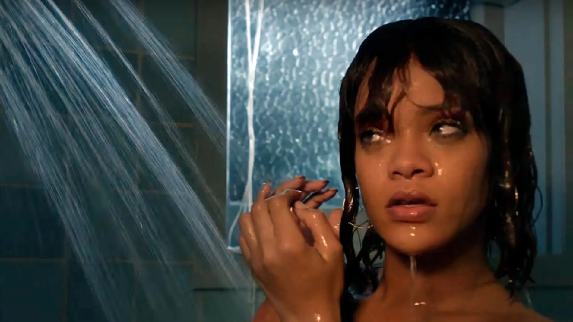 Rihanna en la escena de la ducha de 'Bates Motel'