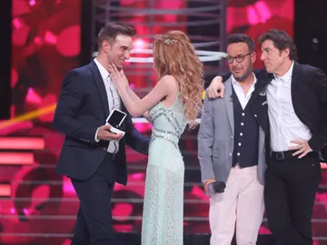 El novio de Itziar Camacho le pide matrimonio en directo El novio de Itziar Camacho le pide matrimonio en directo