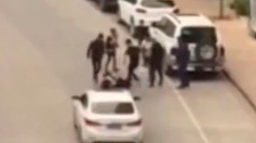 Un grupo de hombres agrede a una mujer en China