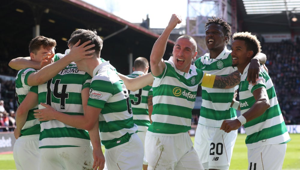 El Celtic celebra un gol