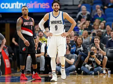 Ricky Rubio sonríe tras una jugada ante Portland Ricky Rubio sonríe tras una jugada ante Portland