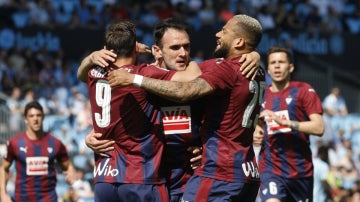 Kike García celebra un gol con el Eibar