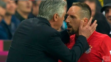 Ancelotti calma a Ribéry tras su enfado por el cambio