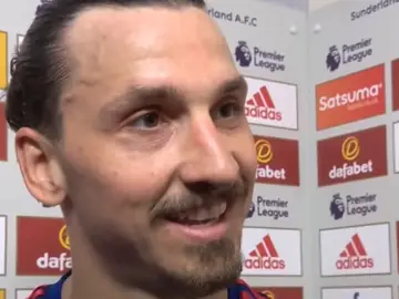 Ibrahimovic durante la entrevista Ibrahimovic durante la entrevista