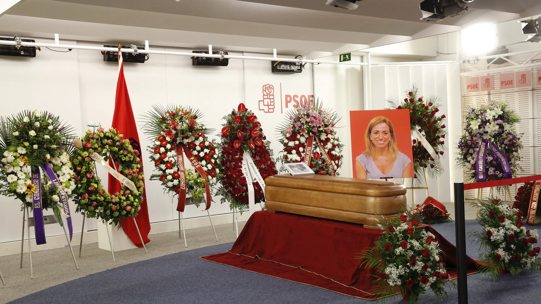 Capilla ardiente de Carme Chacón instalada en la sede del PSOE, en Ferraz Capilla ardiente de Carme Chacón instalada en la sede del PSOE, en Ferraz