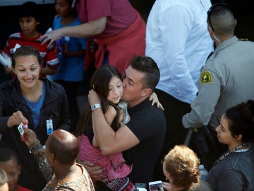 Un grupo de niños fue evacuado de la escuela de San Bernardino