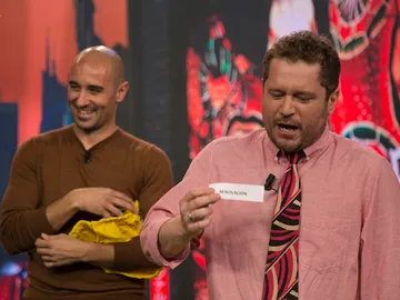 Un planchacorbatas o el traje para la alergia, los mejores inventos de los japoneses Un planchacorbatas o el traje para la alergia, los mejores inventos de los japoneses