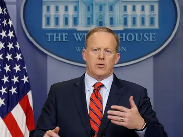 Sean Spicer durante la rueda de prensa Sean Spicer durante la rueda de prensa