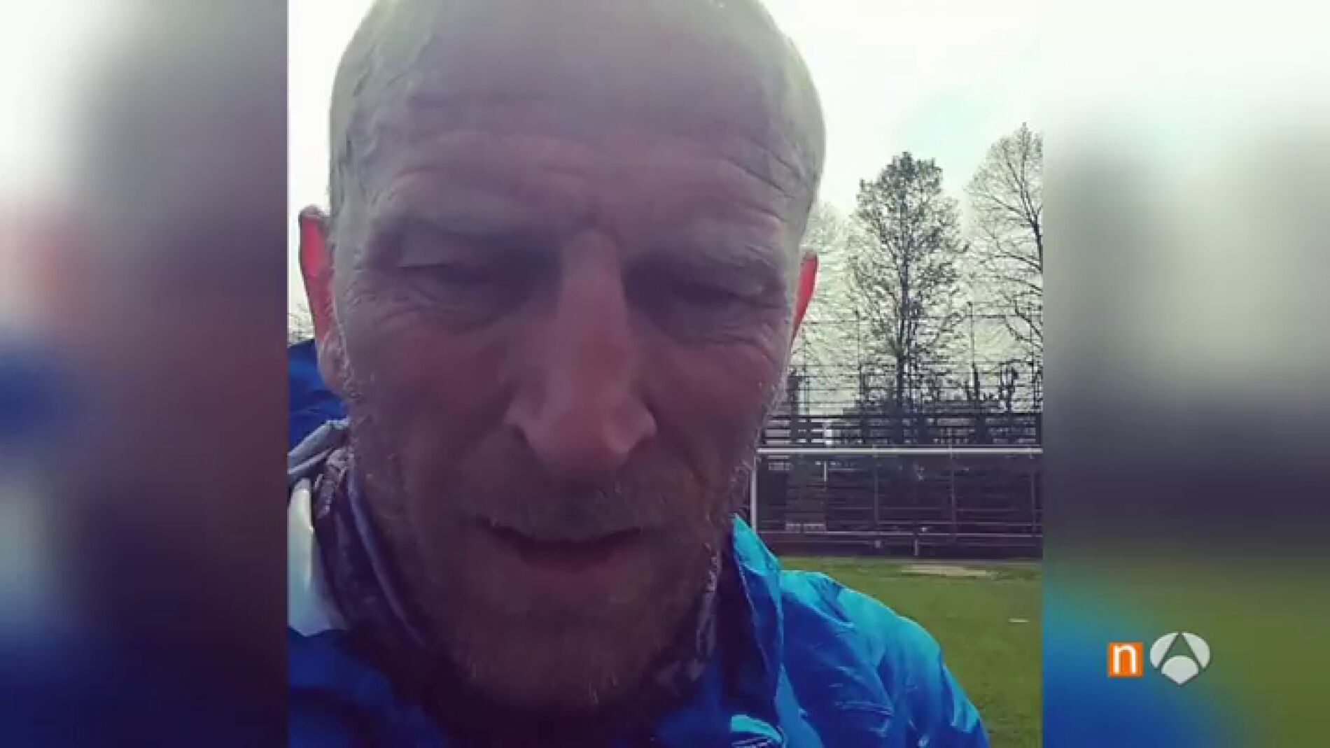 Frame 44.995789 de: Massimiliano Sambugaro, el hombre que ha recorrido 400 kil&oacute;metros andando para conocer a Messi