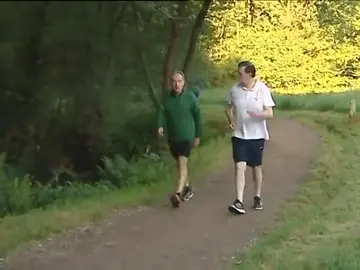 Frame 40.305119 de: Rajoy vuelve a sus marchas rápidas en tierras gallegas Frame 40.305119 de: Rajoy vuelve a sus marchas rápidas en tierras gallegas