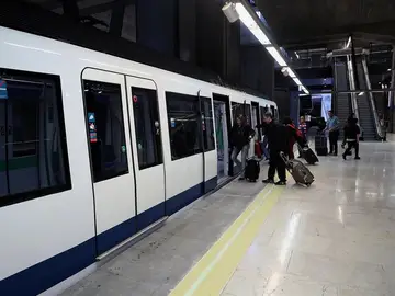 Línea 8 de Metro de Madrid Línea 8 de Metro de Madrid