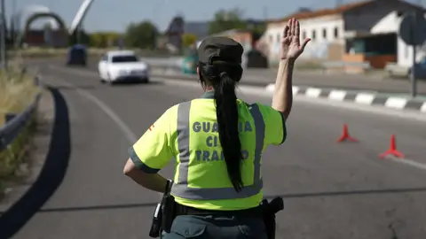 Una Guardia Civil de tráfico
