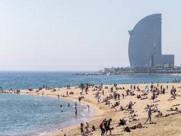 La playa de la Mar Bella, en Barcelona