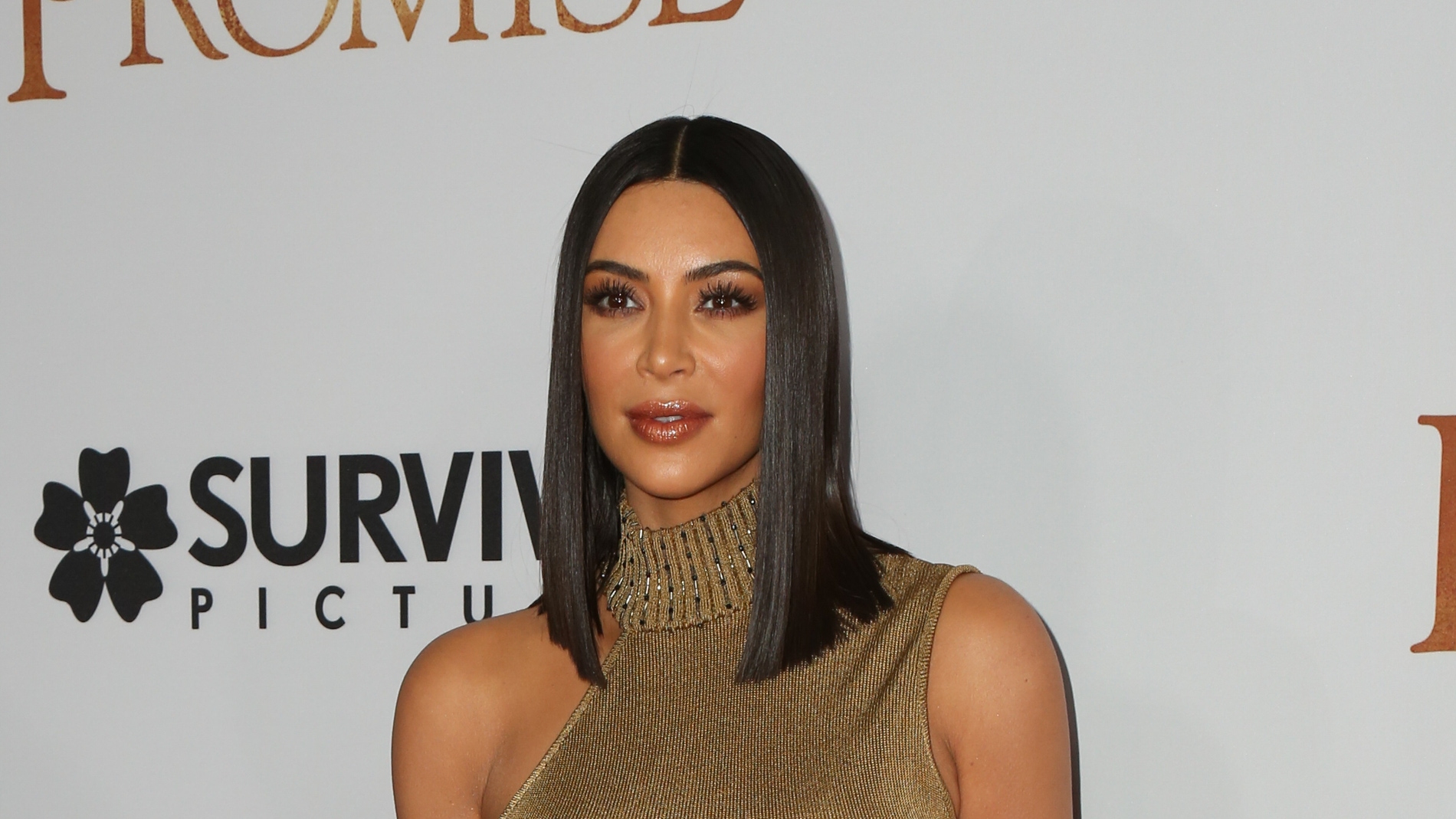Kim Kardashian estrena nuevo look