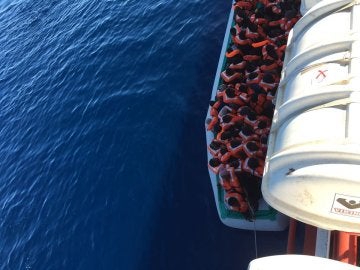 MSF rescata a 2.000 refugiados e inmigrantes