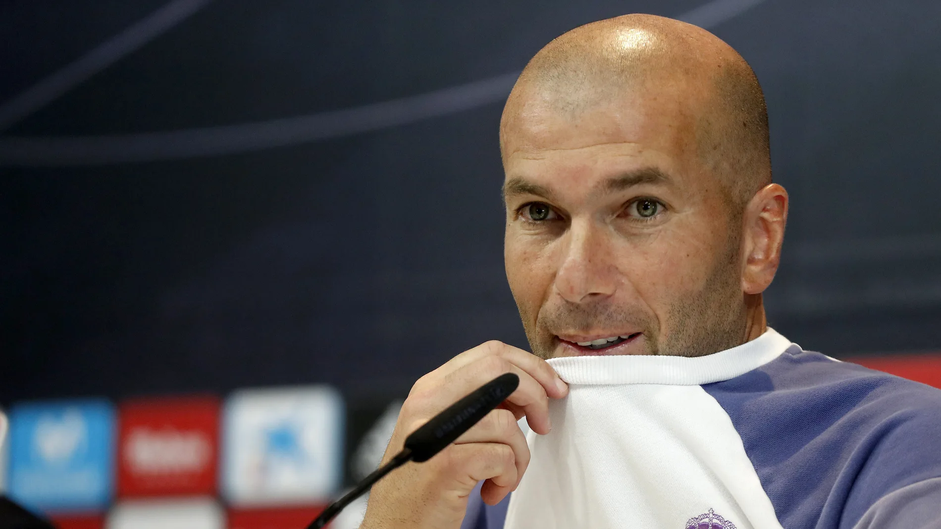 Zidane, durante la rueda de prensa Zidane, durante la rueda de prensa