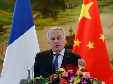 Jean-Marc Ayrault en rueda de prensa Jean-Marc Ayrault en rueda de prensa