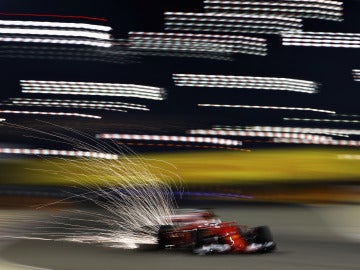 Sebastian Vettel, durante los Libres 2 del GP de Baréin