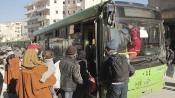 Evacuación de civiles sirios (Archivo)