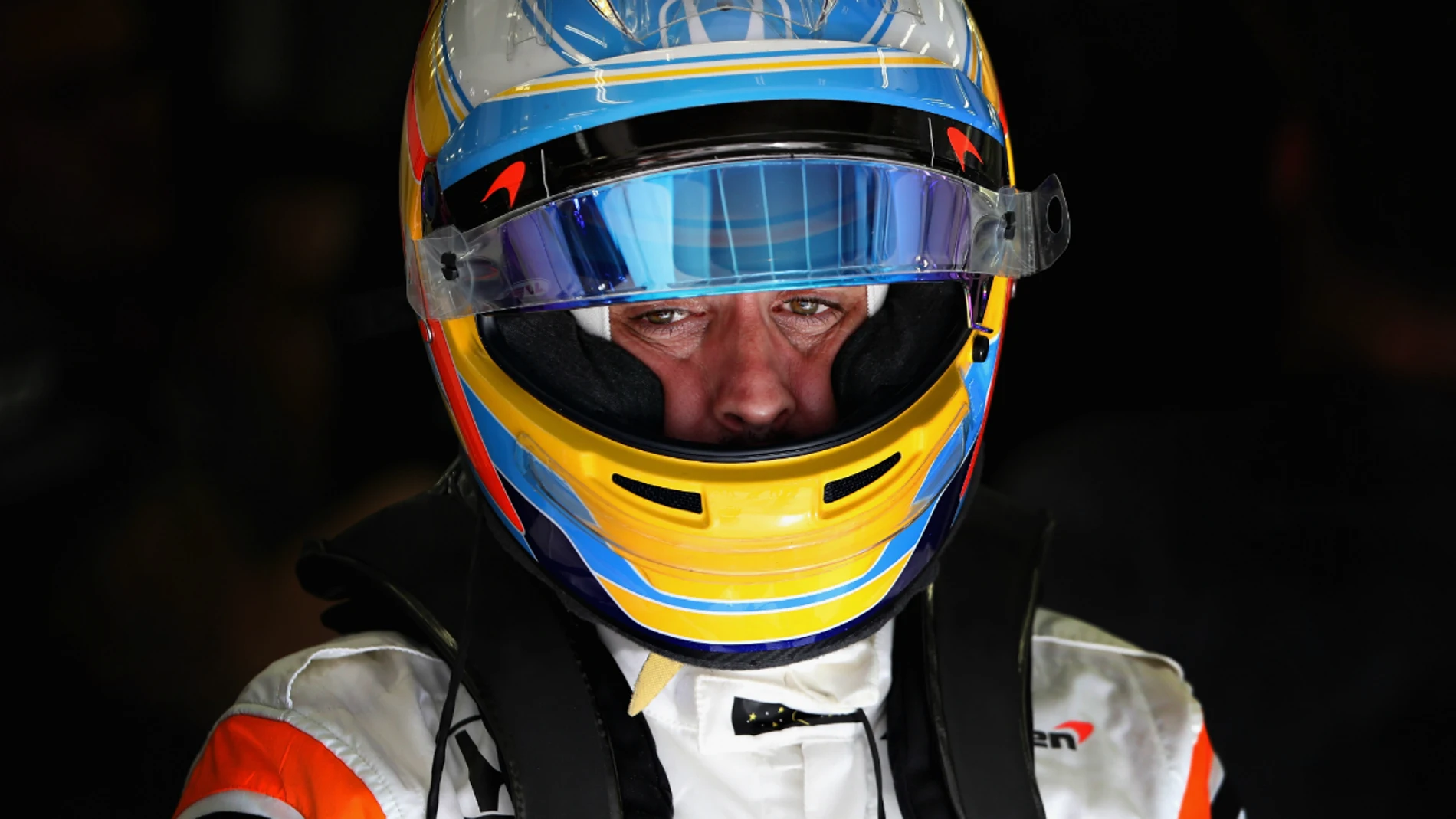 Fernando Alonso, tras su casco