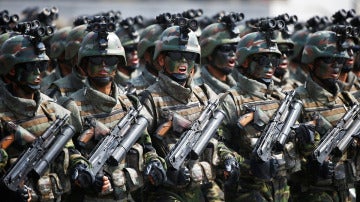 Desfile militar del Día del Sol en Corea del Norte