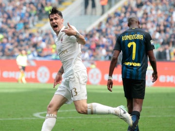 Romagnoli celebra un gol ante el Inter
