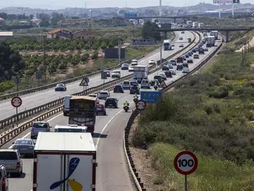 Tráfico lento en las carreteras Tráfico lento en las carreteras