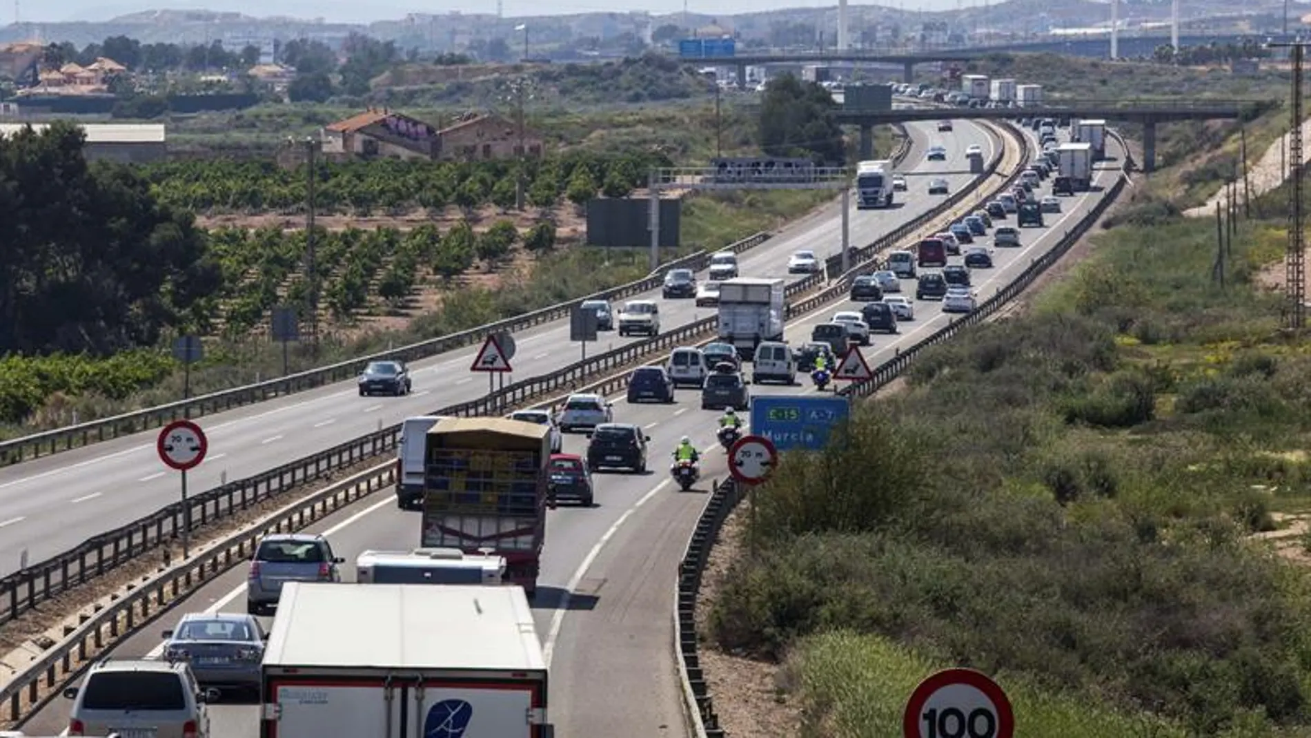 Tráfico lento en las carreteras Tráfico lento en las carreteras