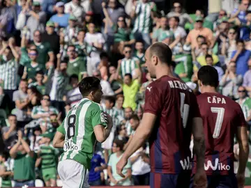 Jonas Martin celebra su gol ante el Betis Jonas Martin celebra su gol ante el Betis