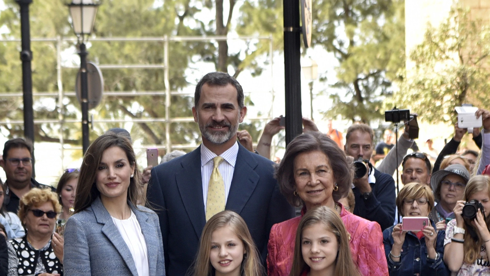 La Familia Real en la misa de Pascua en Palma La Familia Real en la misa de Pascua en Palma