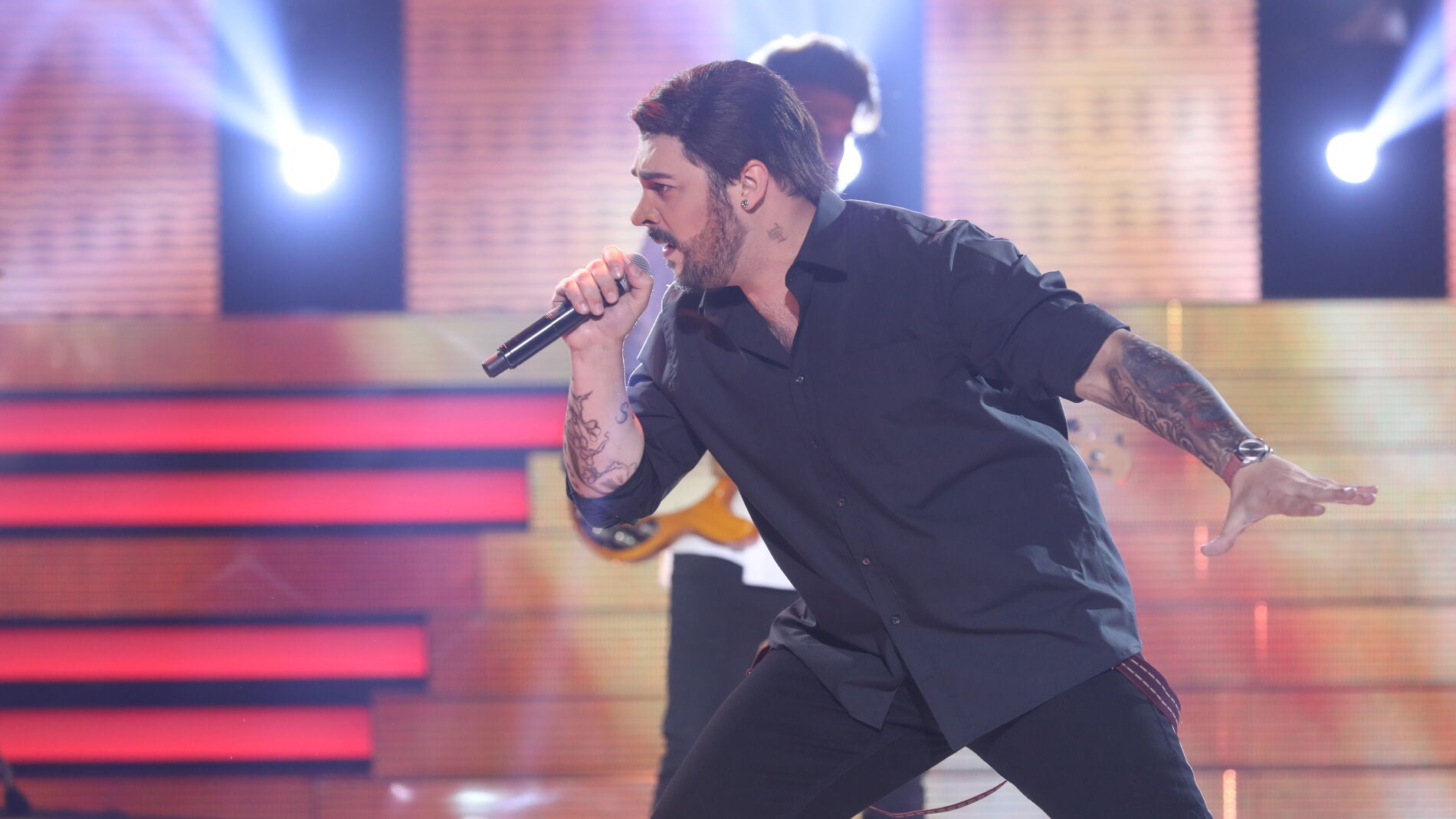 David Moreno, un irreconocible Melendi con su actuaci&oacute;n &lsquo;Tocado y hundido&rsquo;