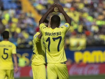 Bakambu celebra un gol Bakambu celebra un gol