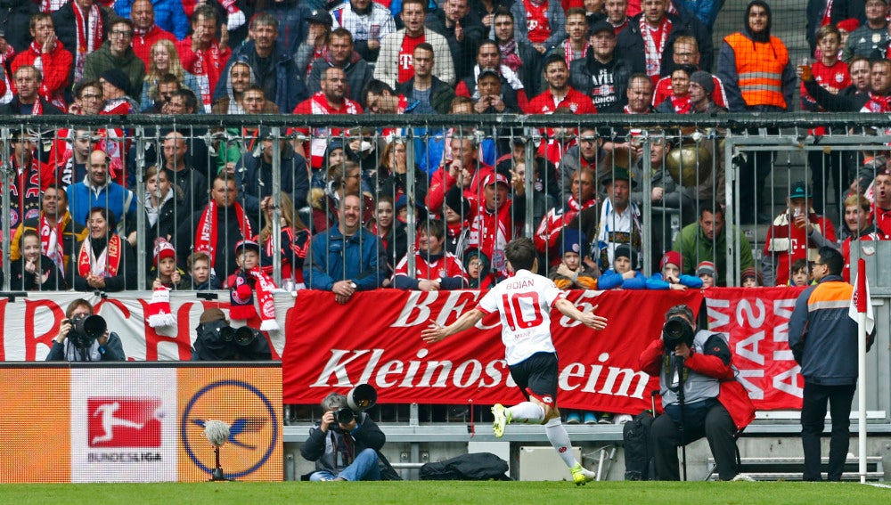 Bojan celebra su histórico gol contra el Bayern