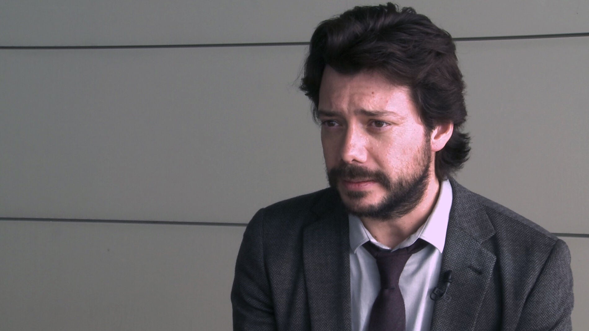 &Aacute;lvaro Morte: "El profesor tiene la capacidad de idear el mayor atraco de la historia"