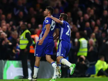 Diego Costa celebra uno de sus goles ante el Southampton Diego Costa celebra uno de sus goles ante el Southampton