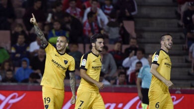 Sandro hunde al Granada con un doblete y complica la salvación del equipo nazarí