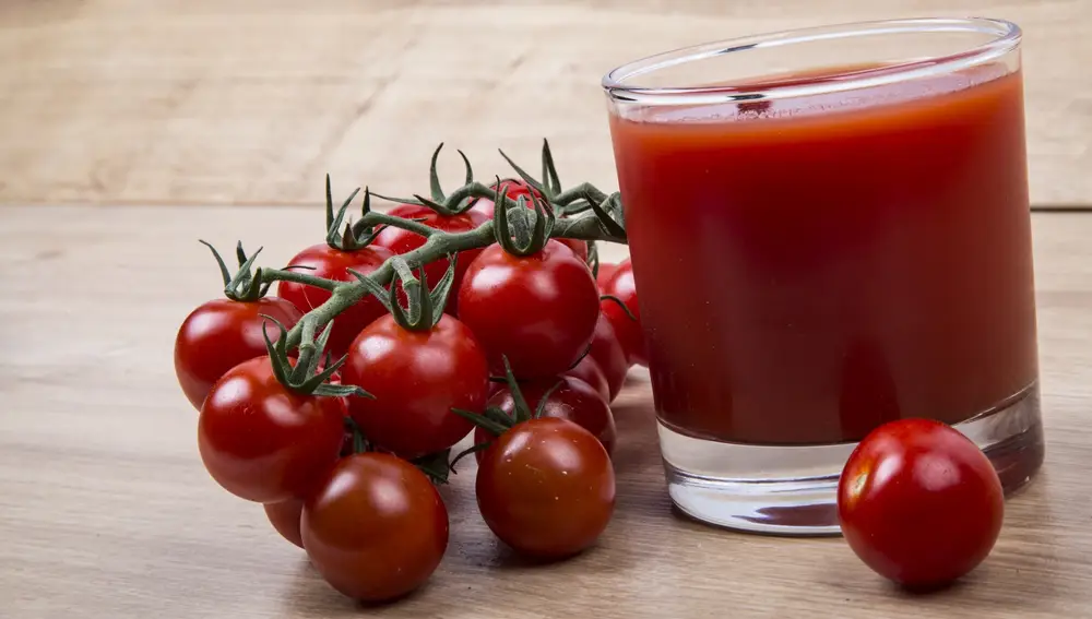 El zumo de tomate, un milagrito antigrasa.