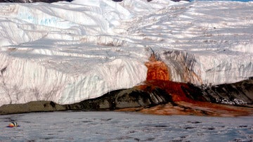 Imagen de las cataratas de sangre de la Antártida