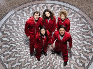 Pablo, Alison, Esther, Mercedes y Arturo: los rehenes de 'La casa de papel' Pablo, Alison, Esther, Mercedes y Arturo: los rehenes de 'La casa de papel'