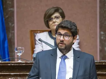 Fernando López Miras en el pleno de investidura Fernando López Miras en el pleno de investidura