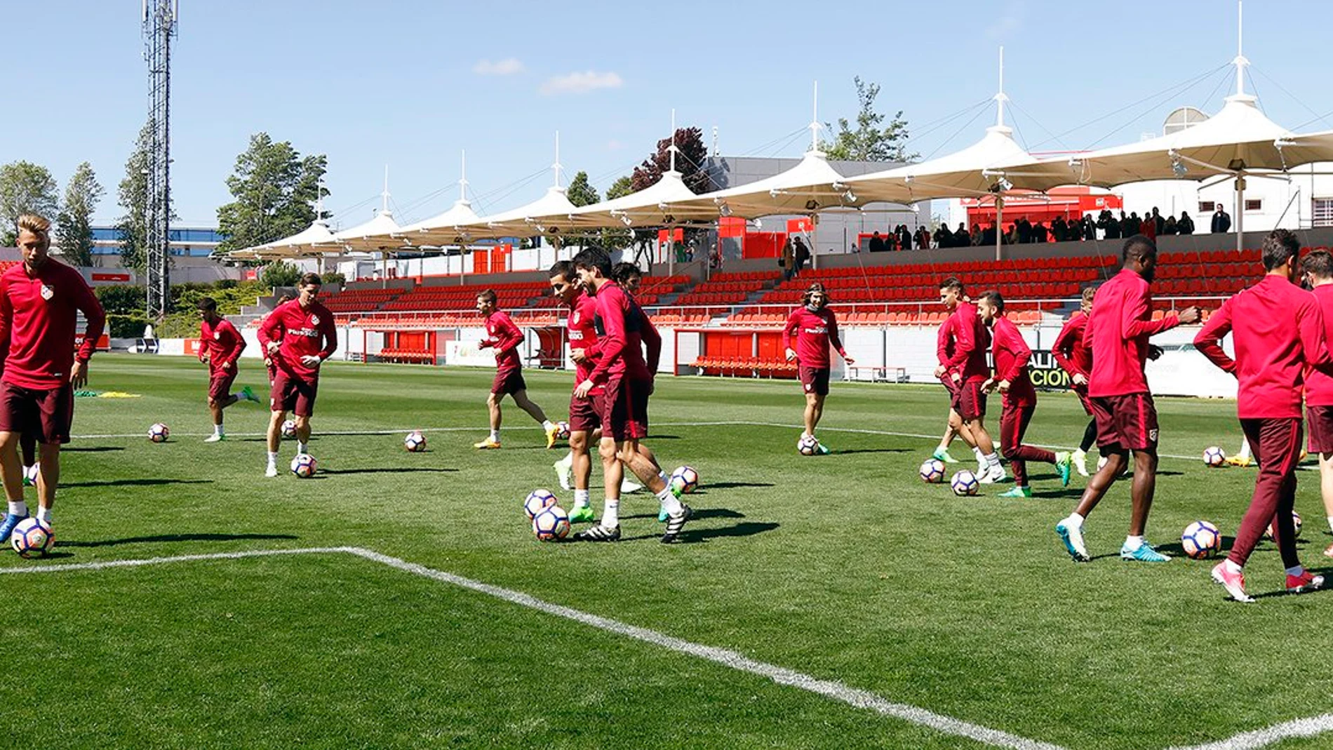 El Atlético, en un entrenamiento El Atlético, en un entrenamiento