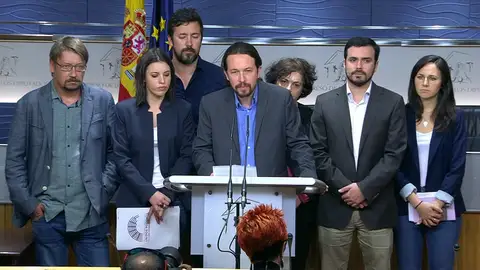 Unidos Podemos plantea una moción de censura contra el PP Unidos Podemos plantea una moción de censura contra el PP